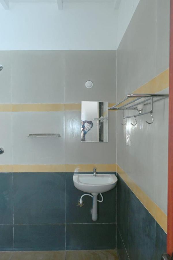 Kayalvarath Paradise Apartment Mundrothuruth Luaran gambar